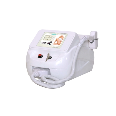 50 درصد تخفیف در دستگاه پاکسازی مو 808nm 3 طول موج دیود لیزر برای از بین بردن مو KM300D