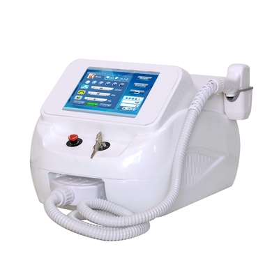50 درصد تخفیف در دستگاه پاکسازی مو 808nm 3 طول موج دیود لیزر برای از بین بردن مو KM300D