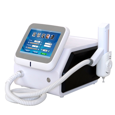 532nm 1064nm 1320nm Q Switch ND Yag Laser Machine برای سفید کردن پوست / حلقه های تیره